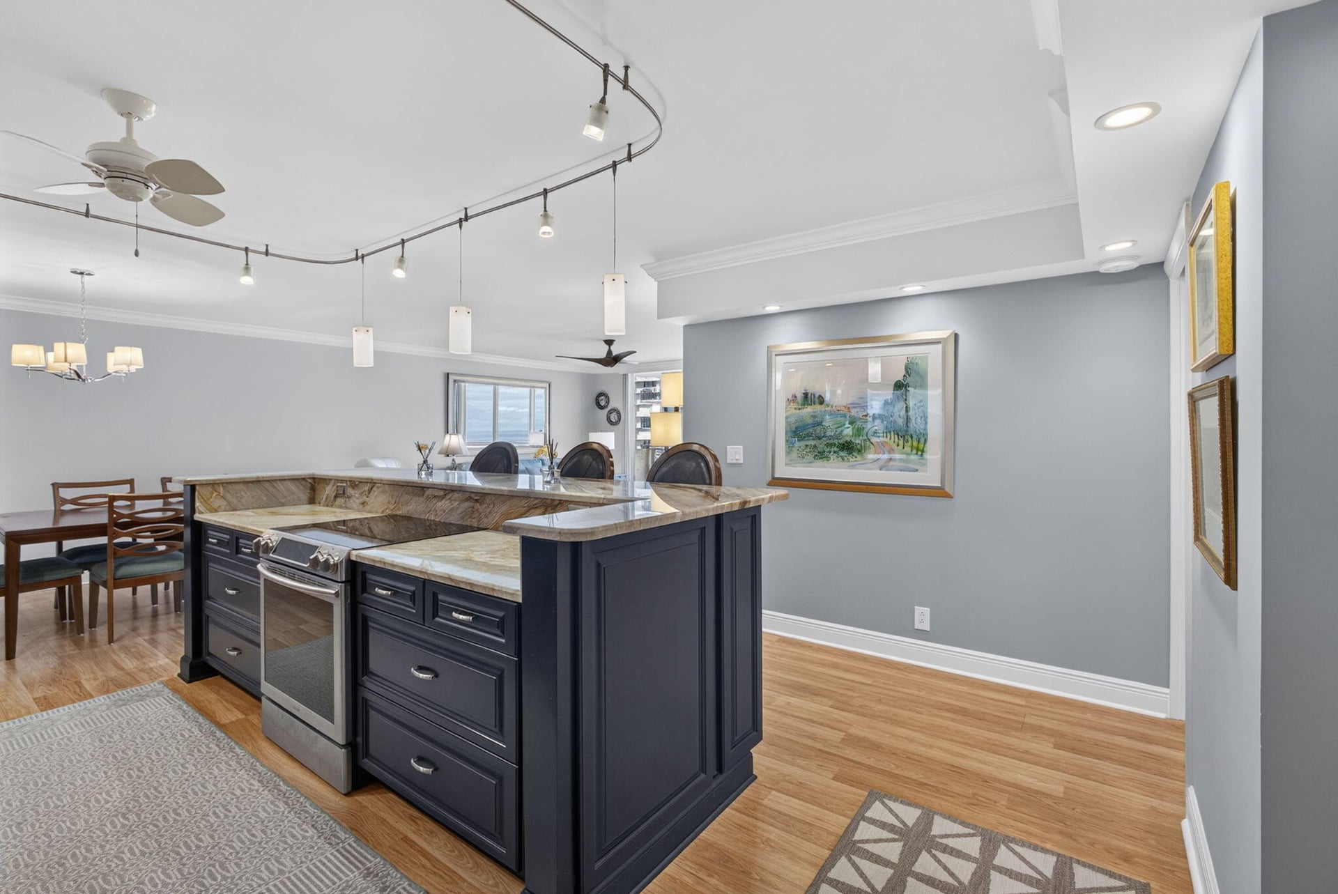 Aquarius Condominium Unit 304 photo 4