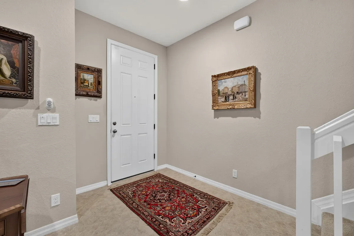 Canterbury Place Residence photo 4