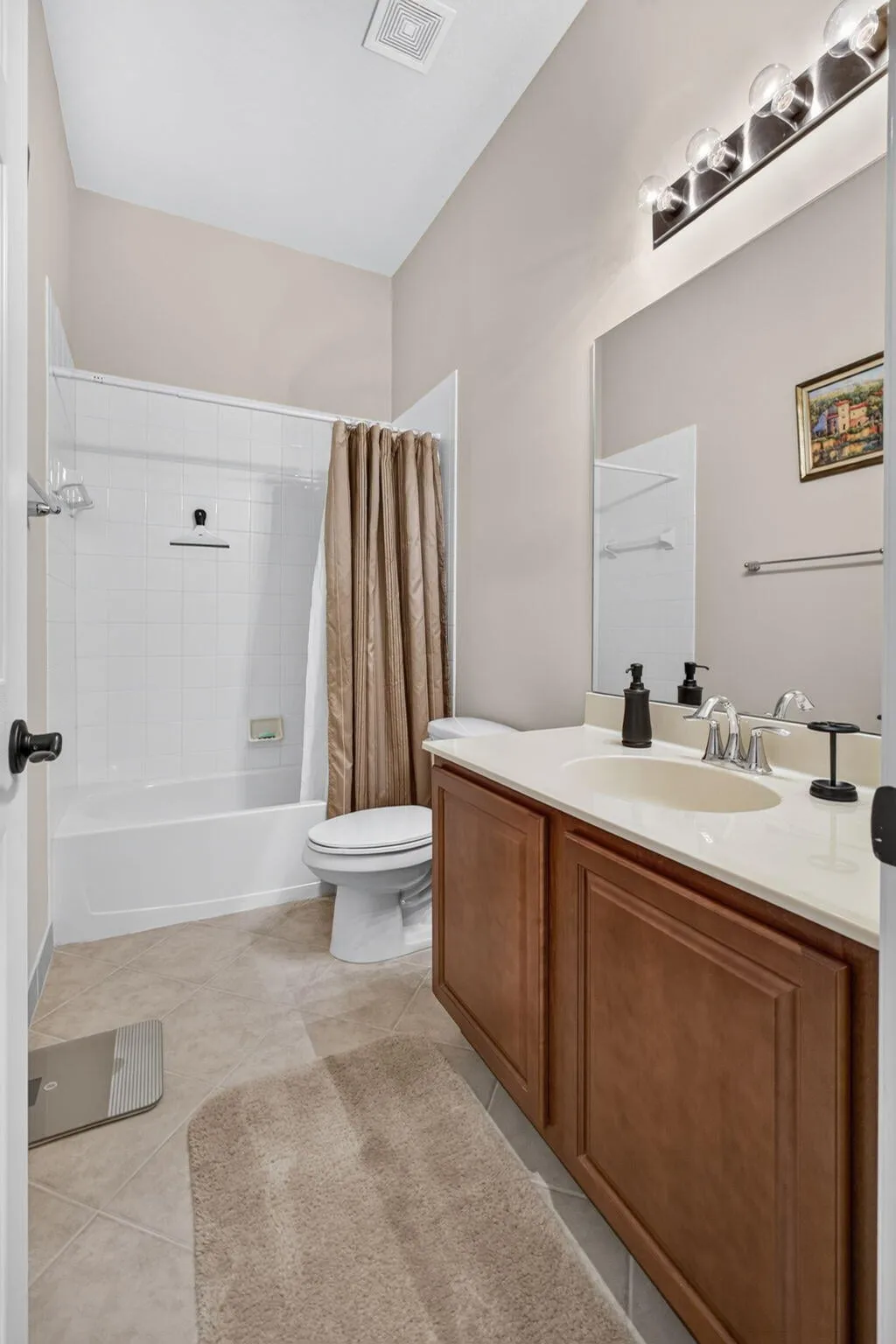 Canterbury Place Residence photo 37