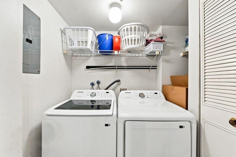 Unit Unit 204 photo 22