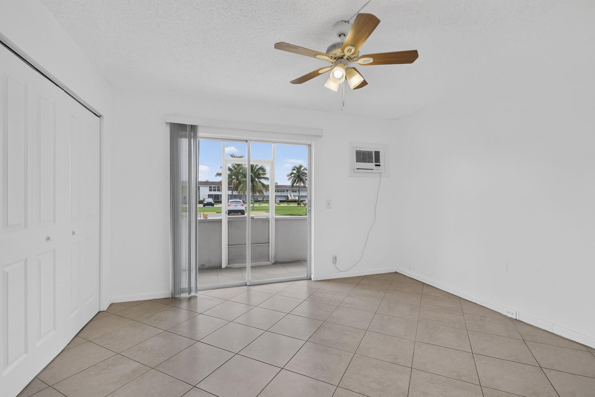 Residence photo 10