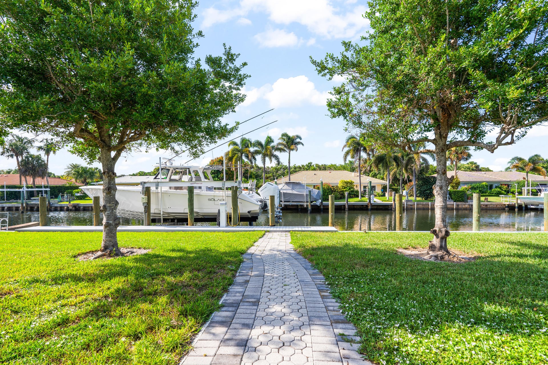 Residence photo 61