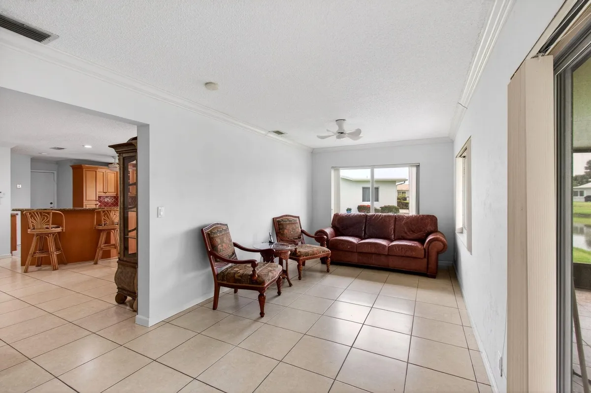 Residence photo 7