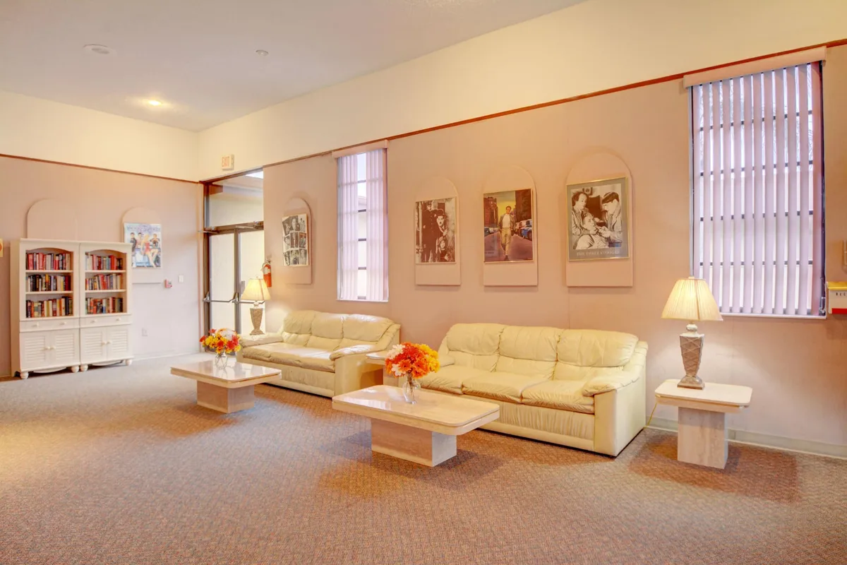 Residence photo 58