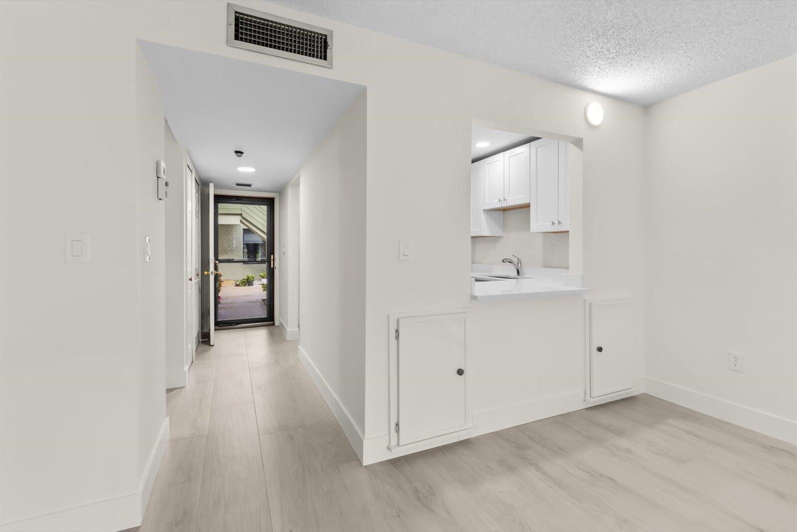 Rocky Point Residence photo 13