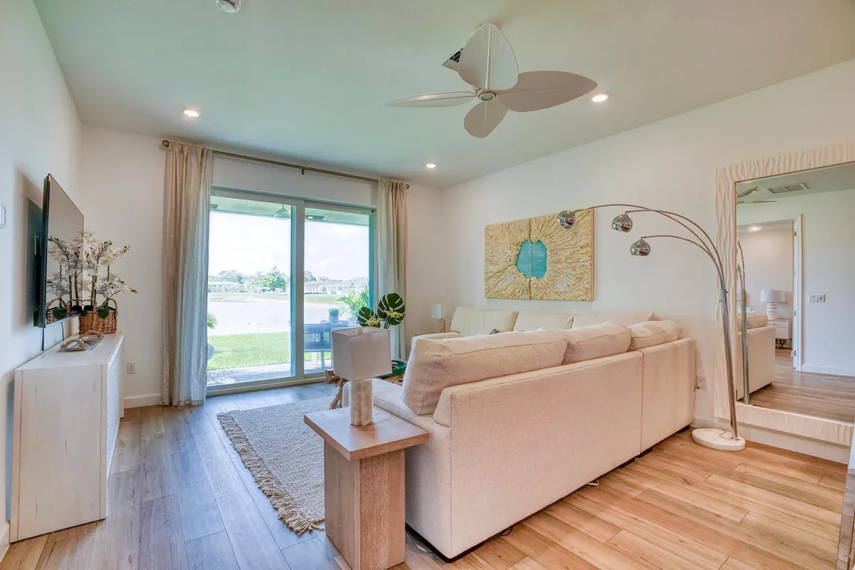 Residence photo 4
