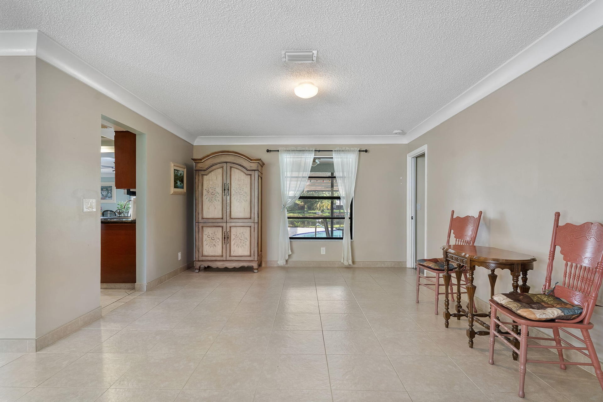  Residence photo 19