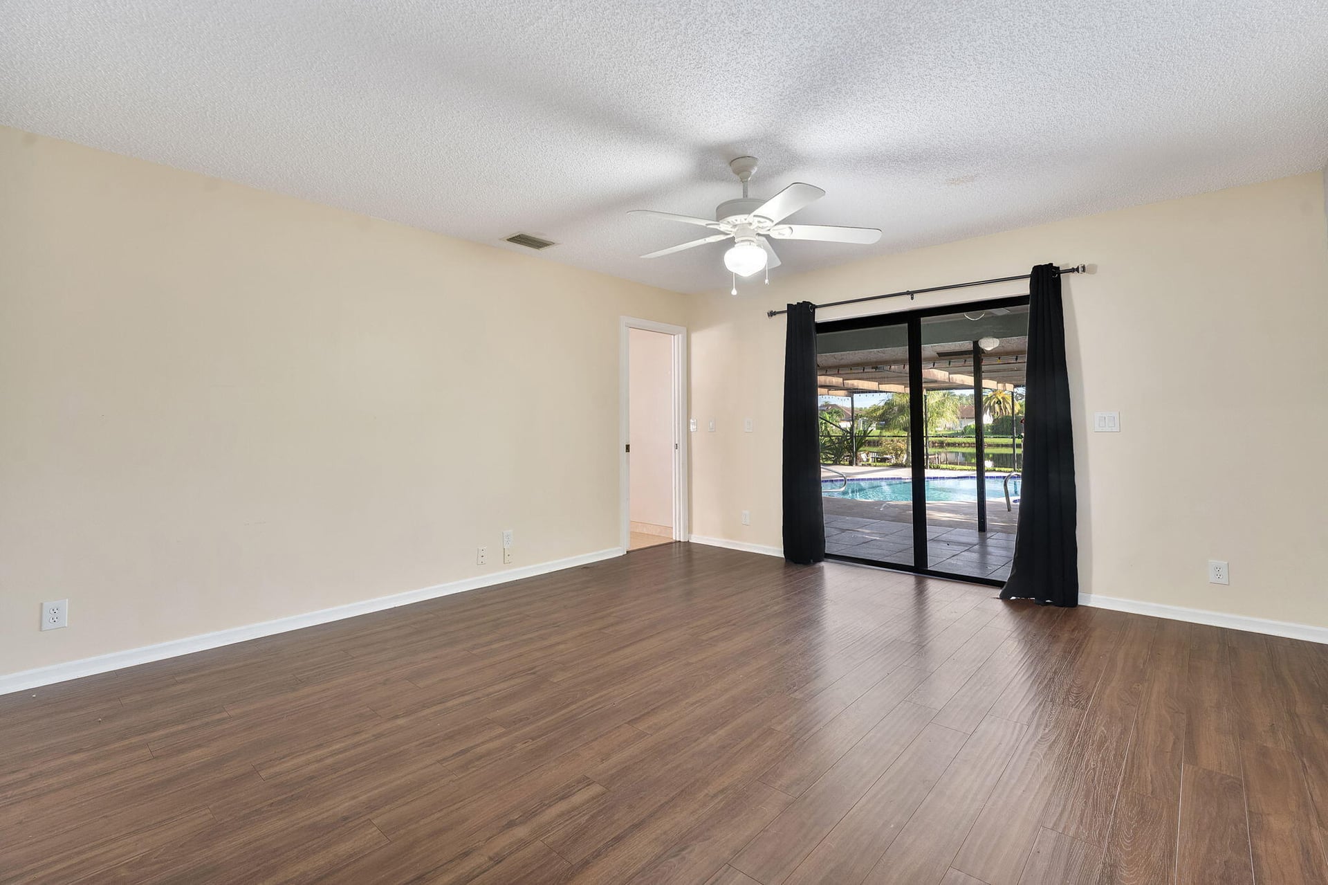  Residence photo 25