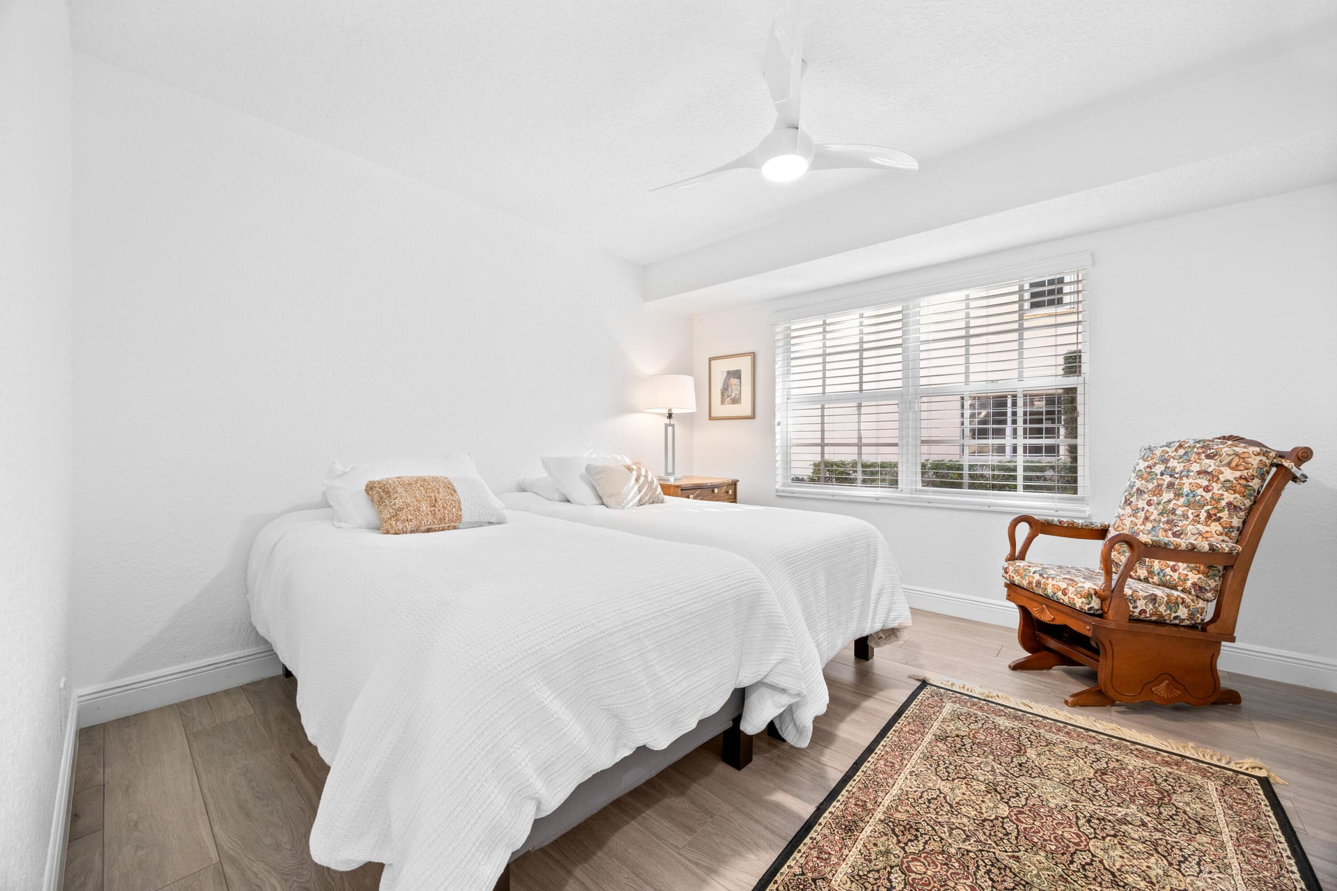 Unit 1801 photo 28