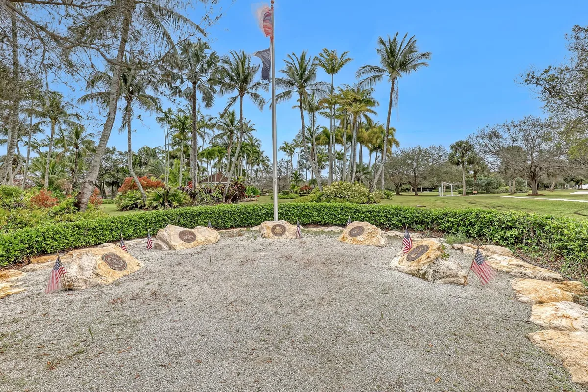 PGA National Palm Beach Gardens Residence photo 40