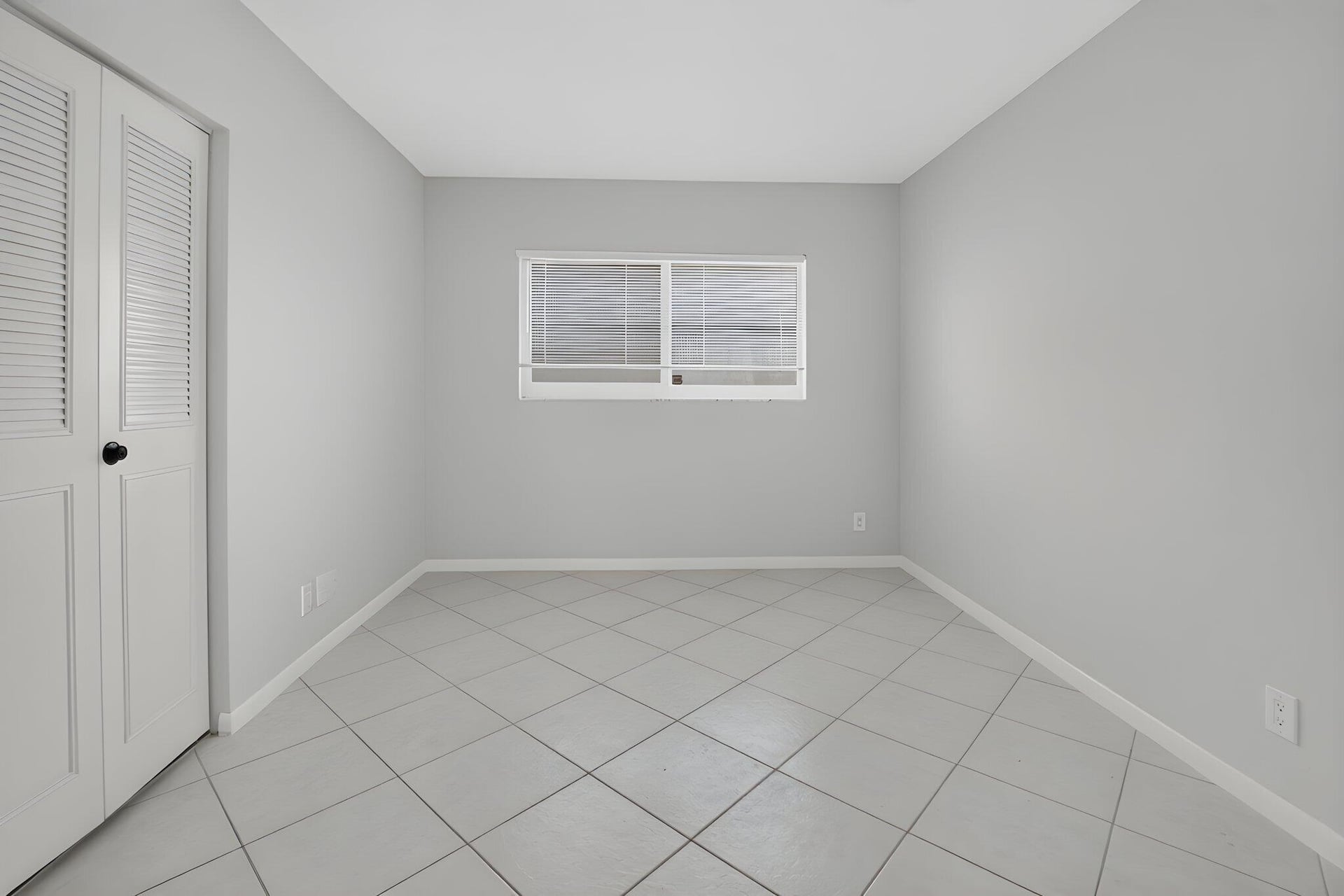  Unit 1180 photo 28