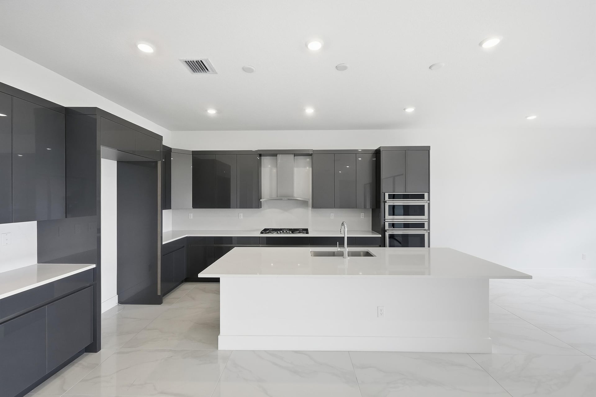 Whitmore Estates Residence photo 10