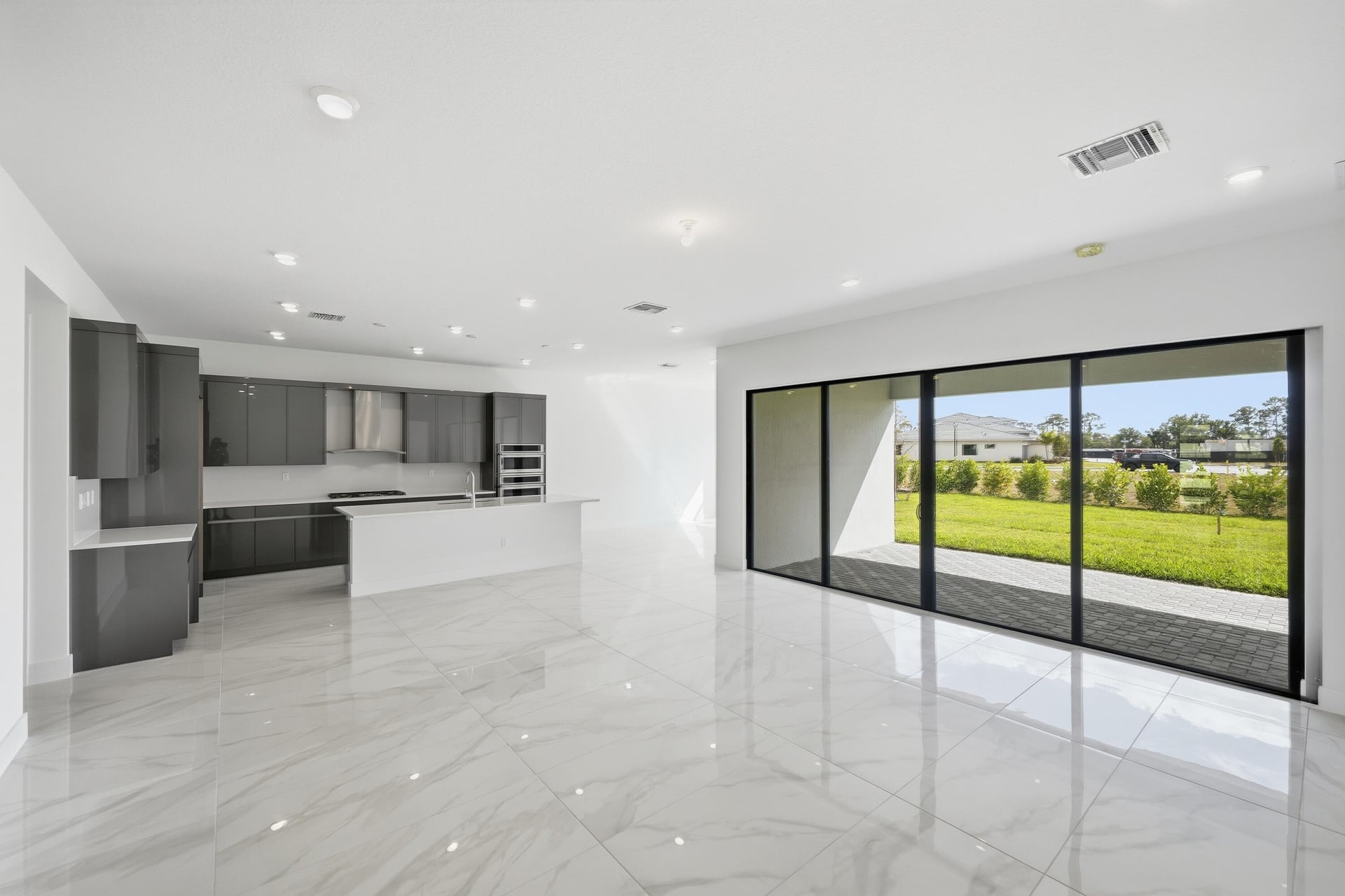 Whitmore Estates Residence photo 13