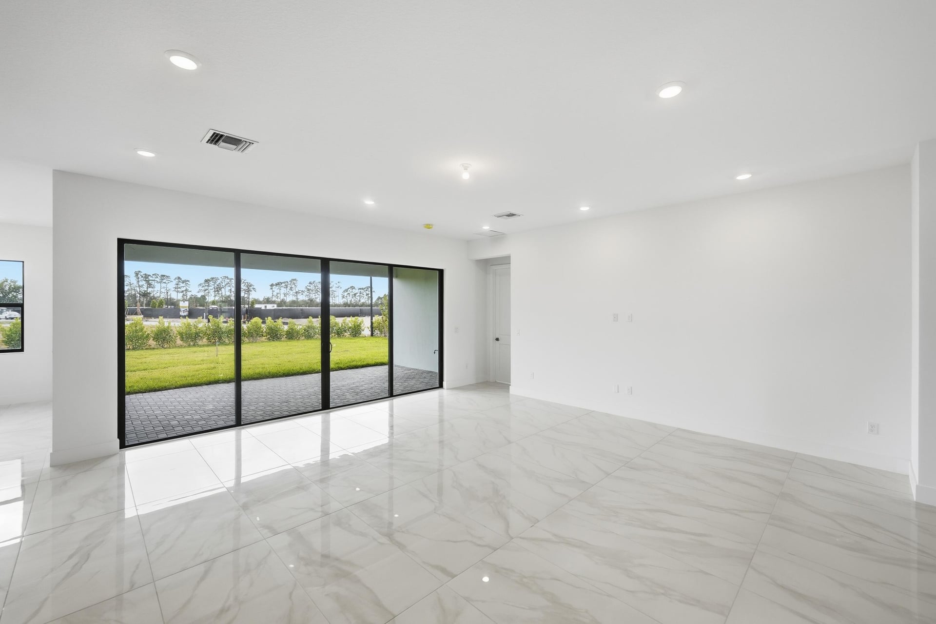 Whitmore Estates Residence photo 34