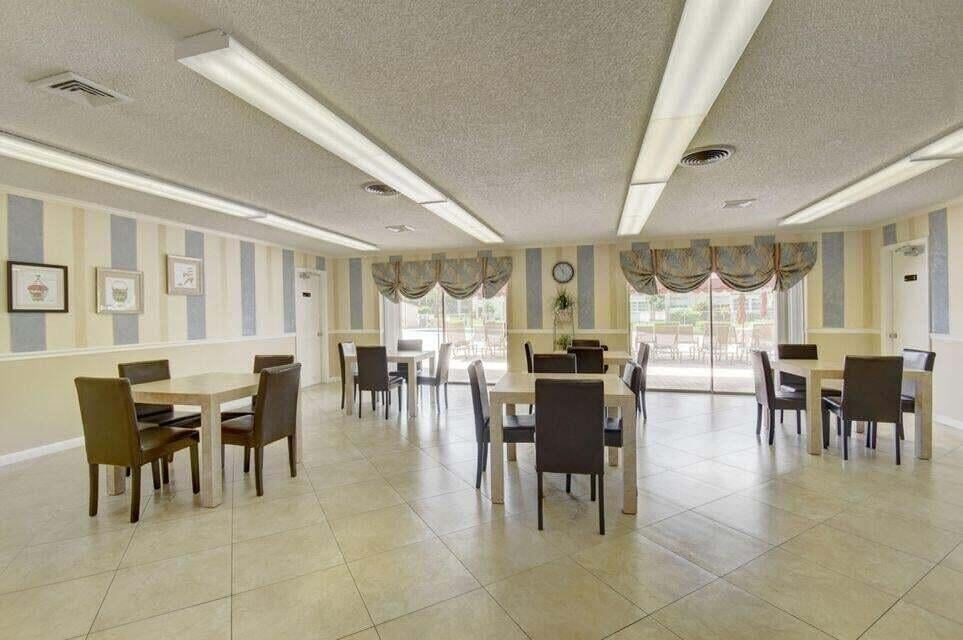 Unit 108 photo 22