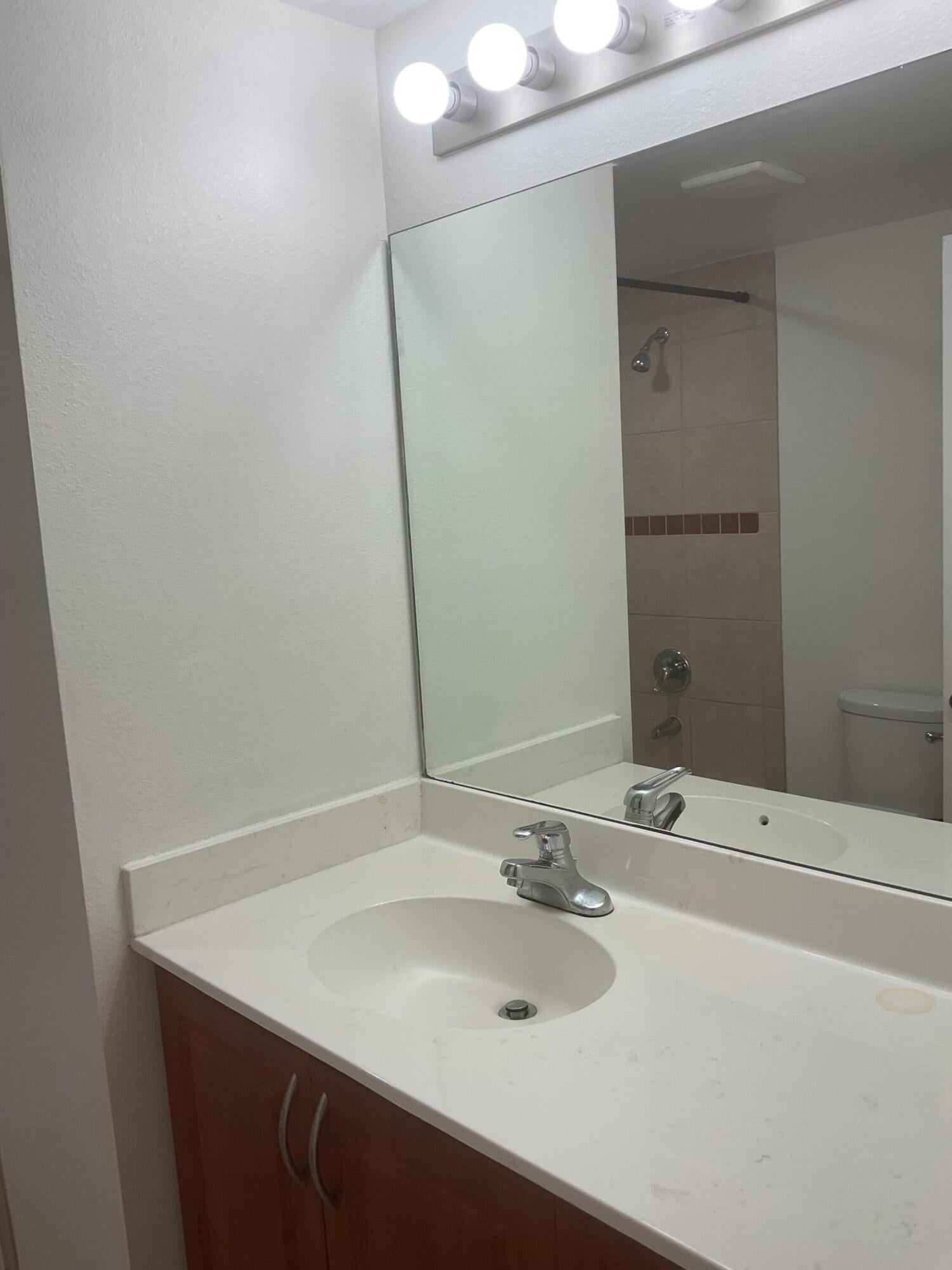  Unit 204 photo 10