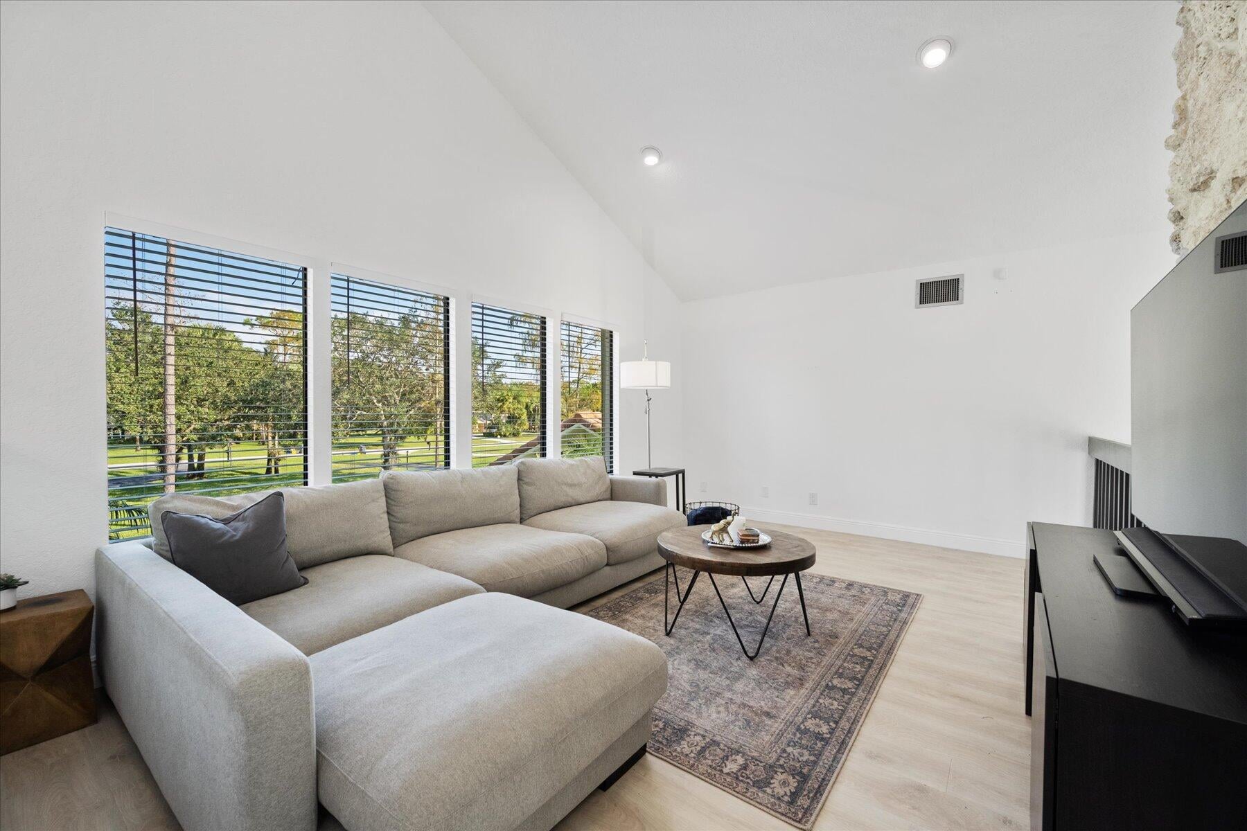 Residence photo 28