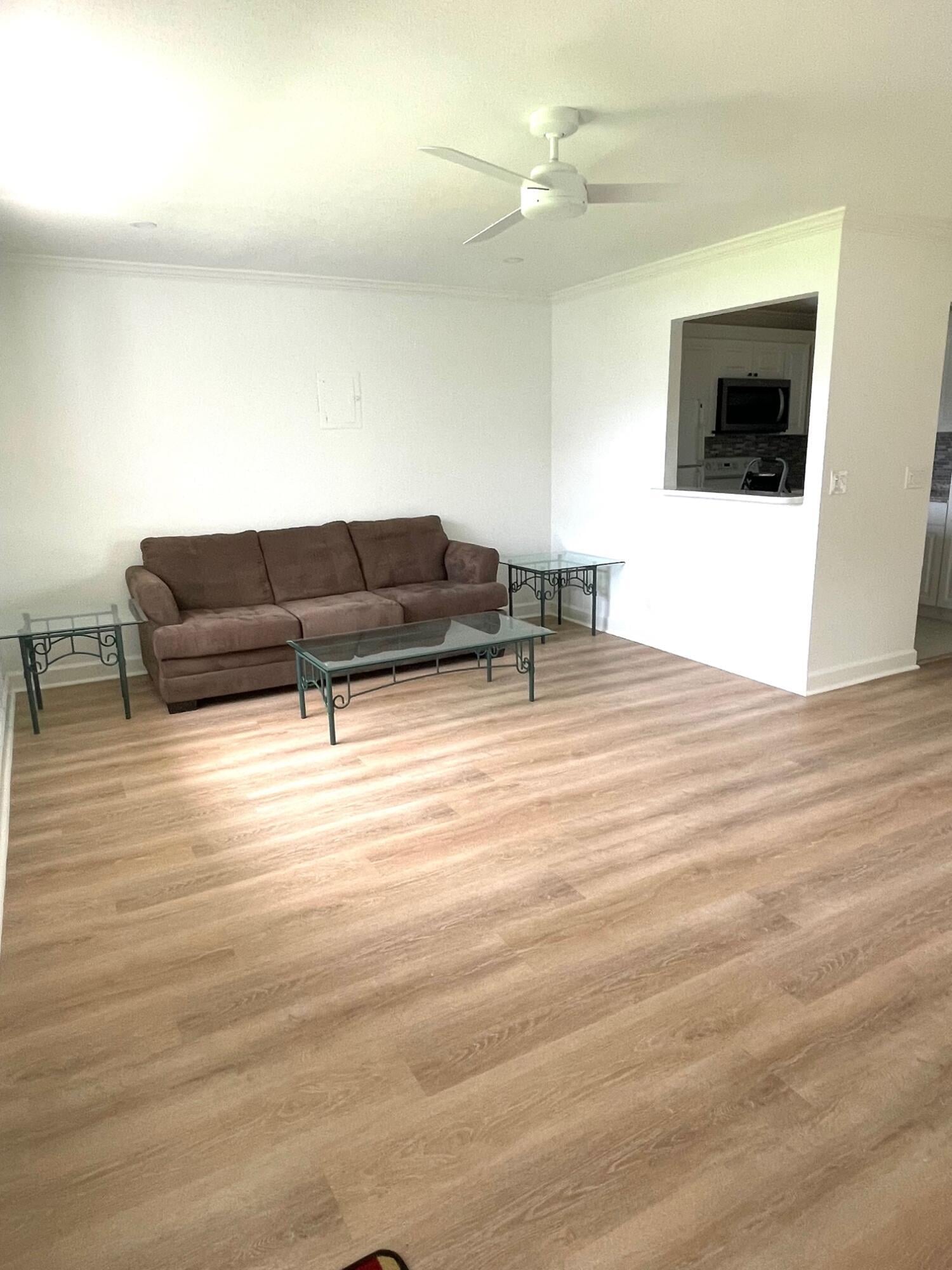 Residence photo 4
