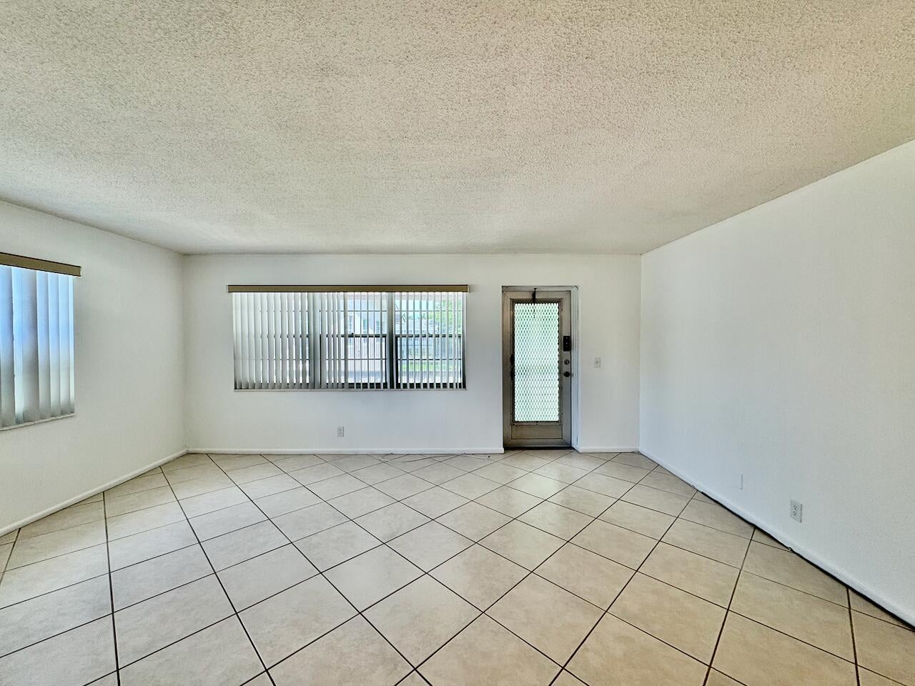 Residence photo 4