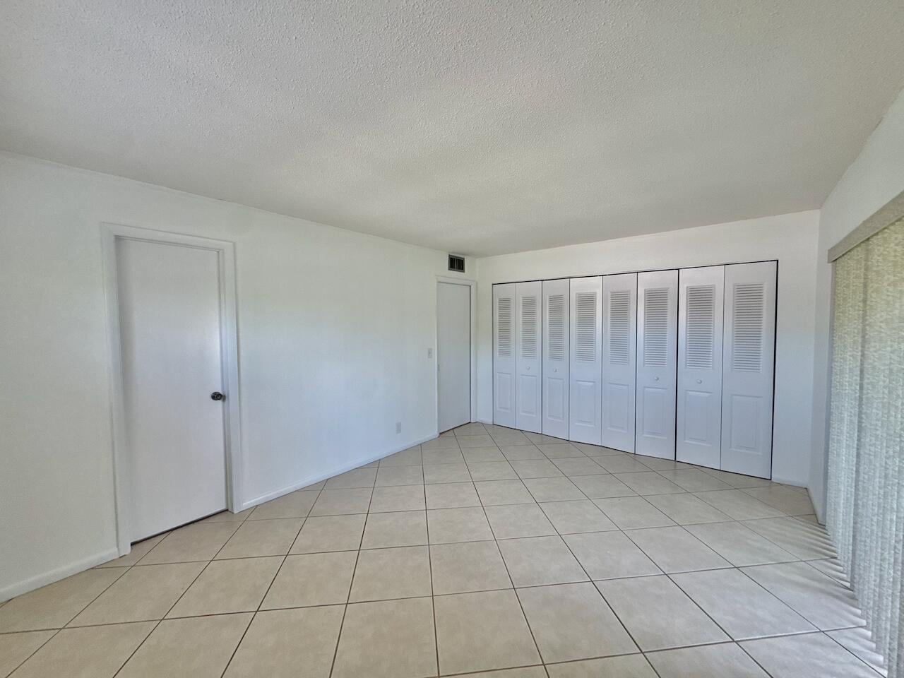 Residence photo 7