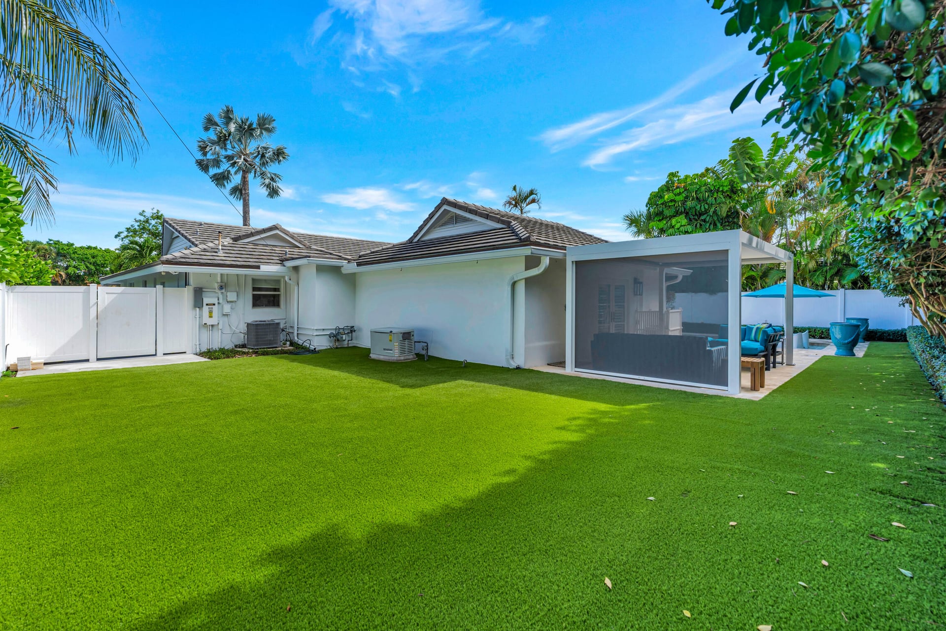SoSo West Palm Beach Residence photo 7