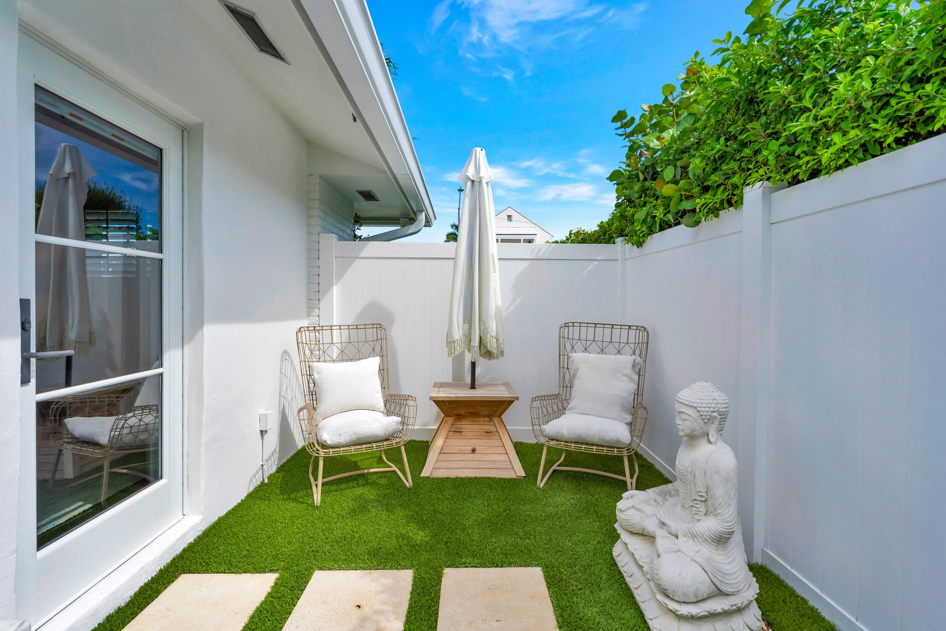 SoSo West Palm Beach Residence photo 25