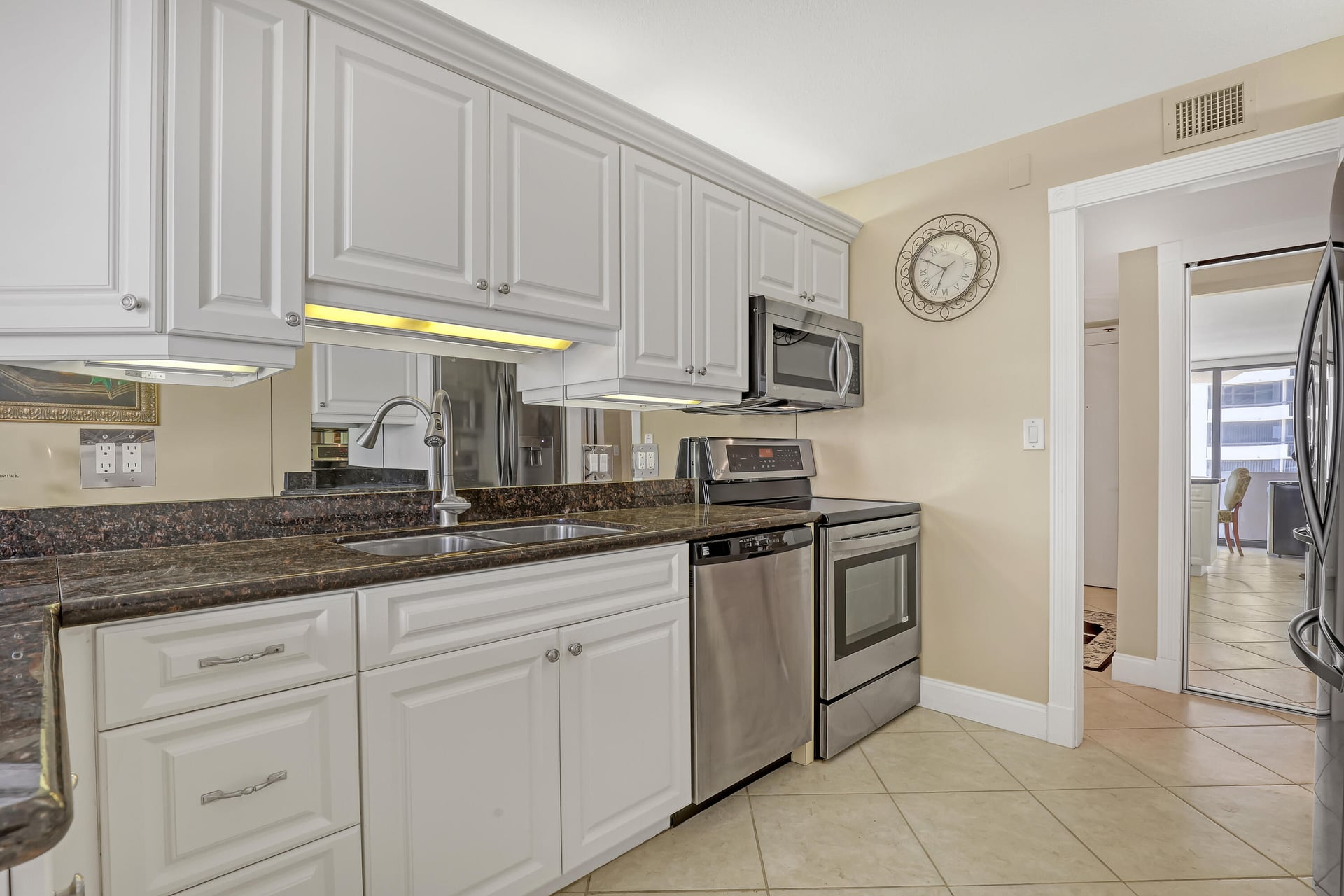 Singer Island Unit 2-403 photo 4