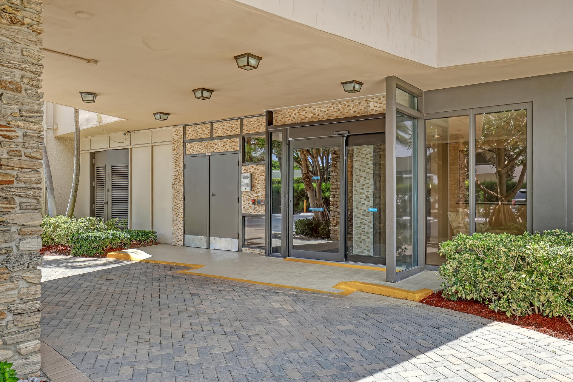 Singer Island Unit 2-403 photo 22