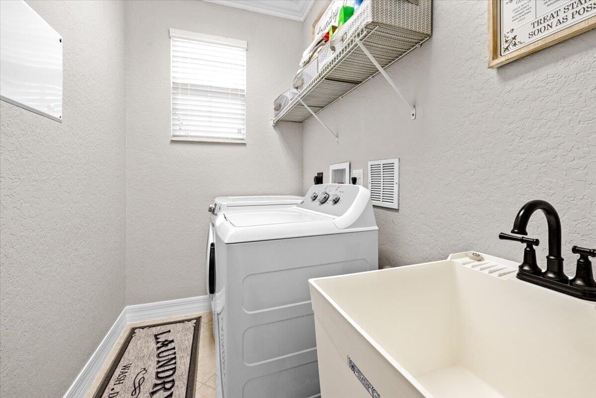 Canterbury Place Residence photo 16