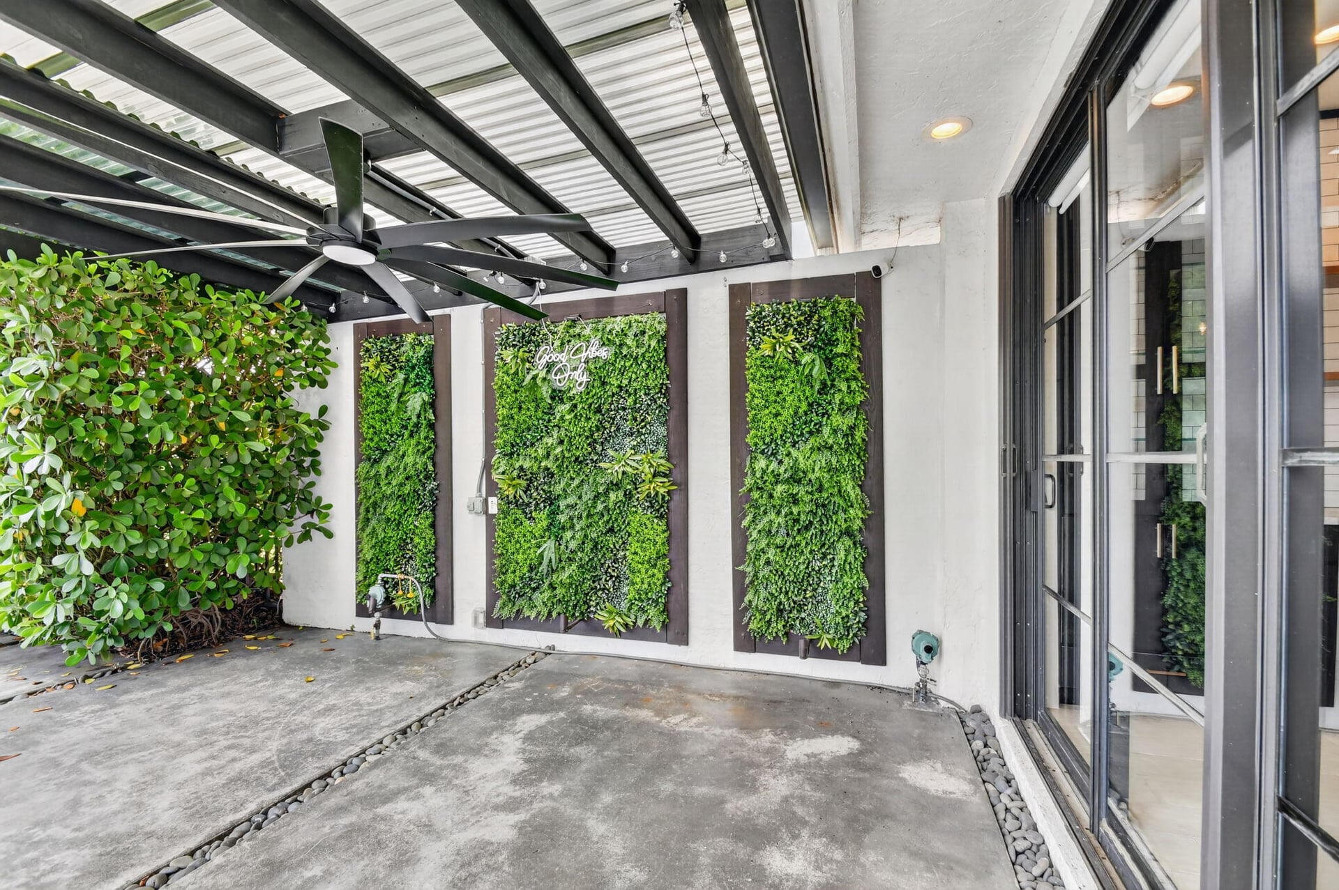Residence photo 19