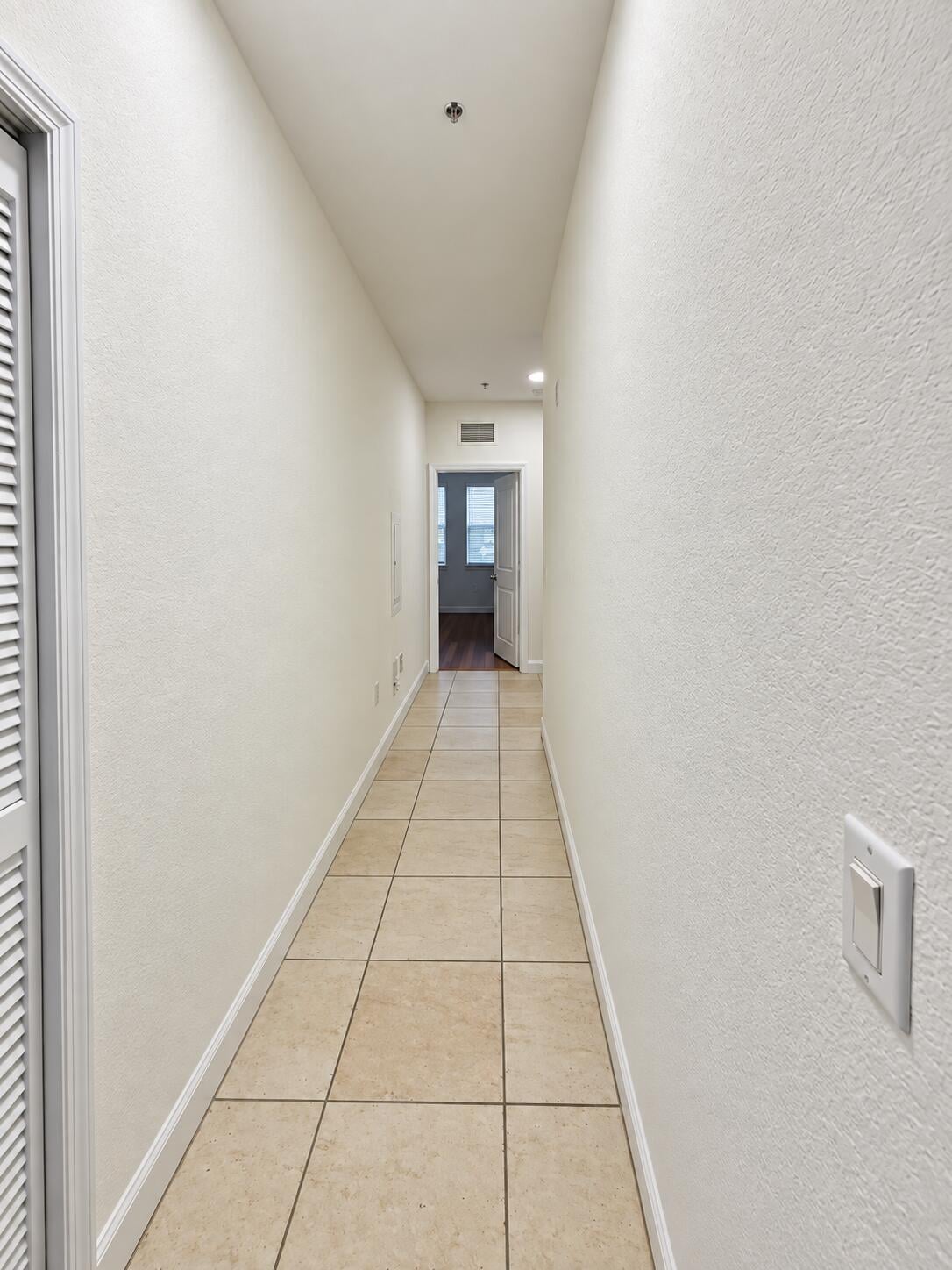 Residence photo 4