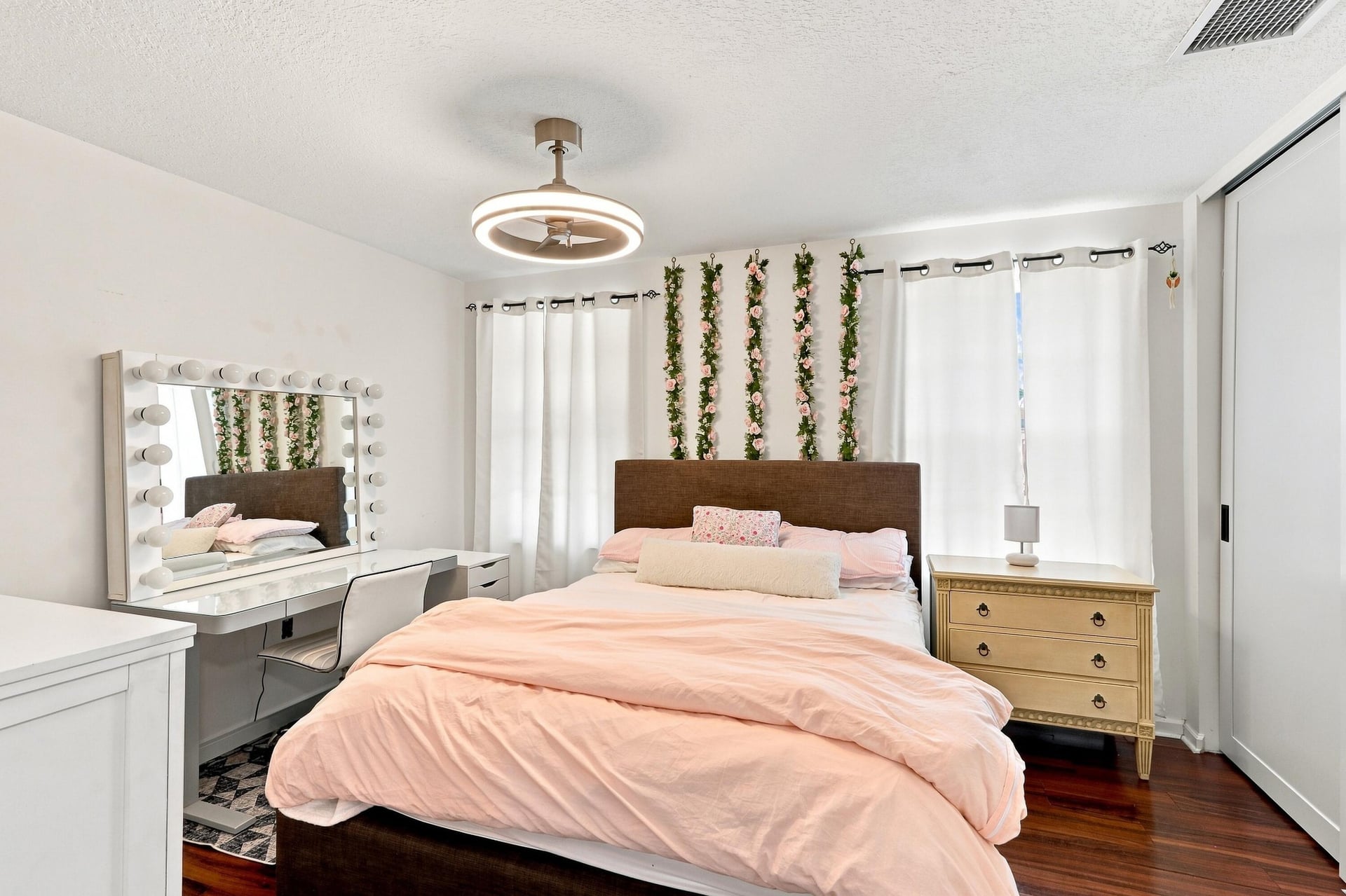 Residence photo 58