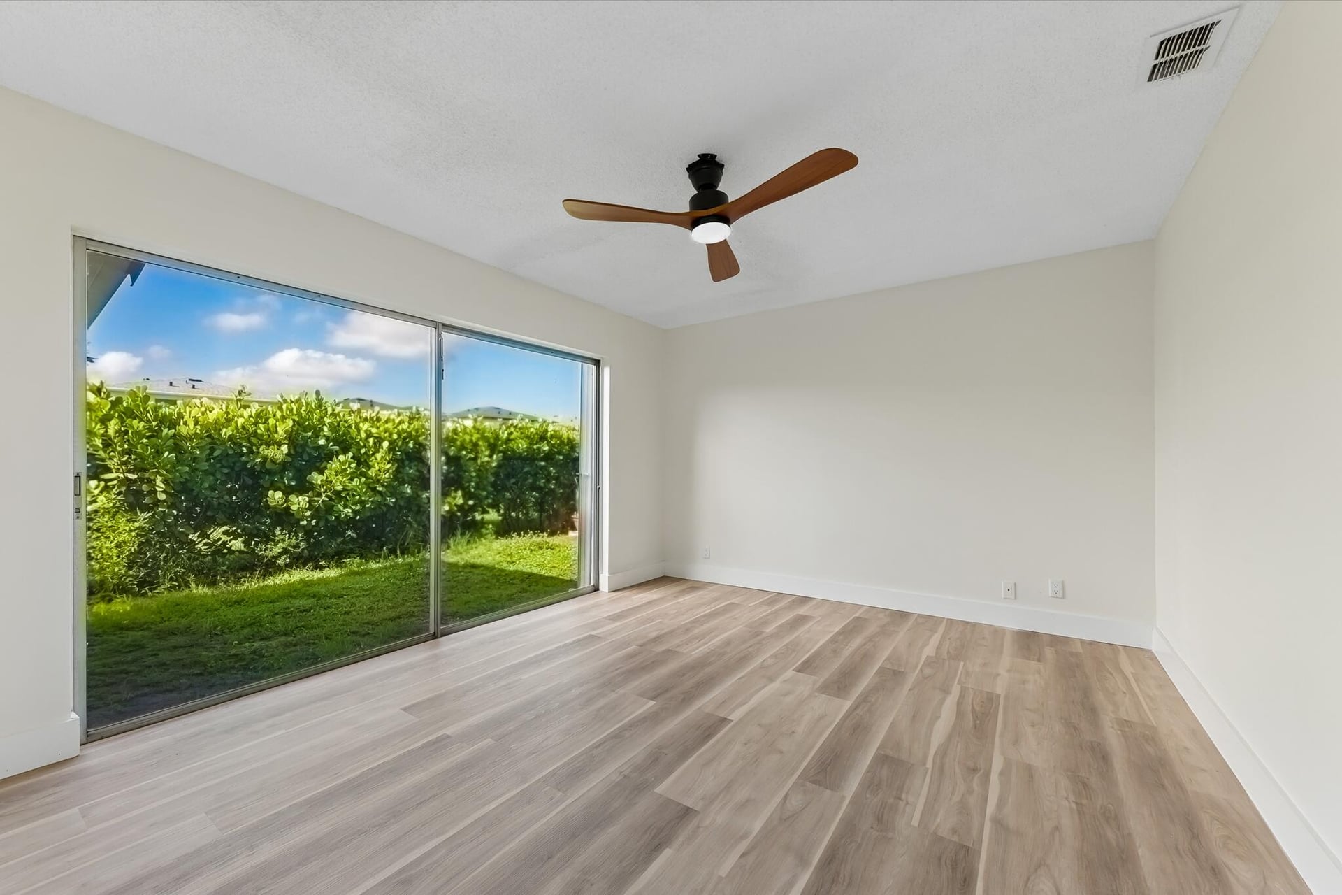  Residence photo 28