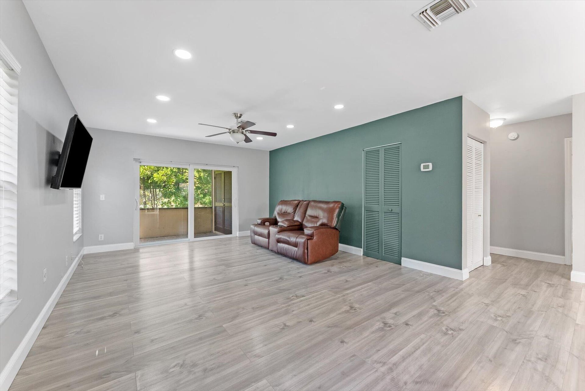  Residence photo 7
