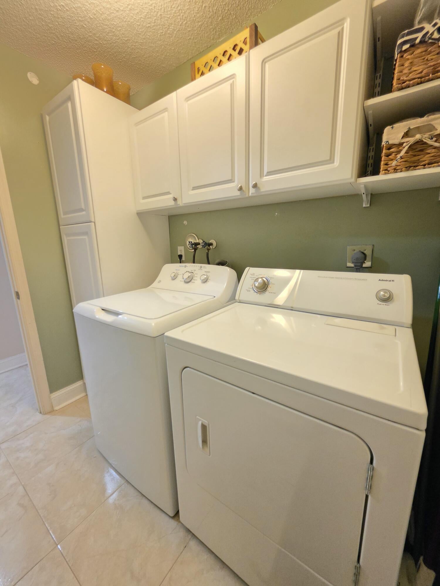 Residence photo 16