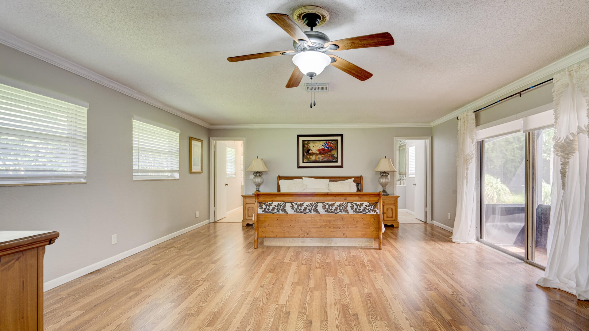 Residence photo 43