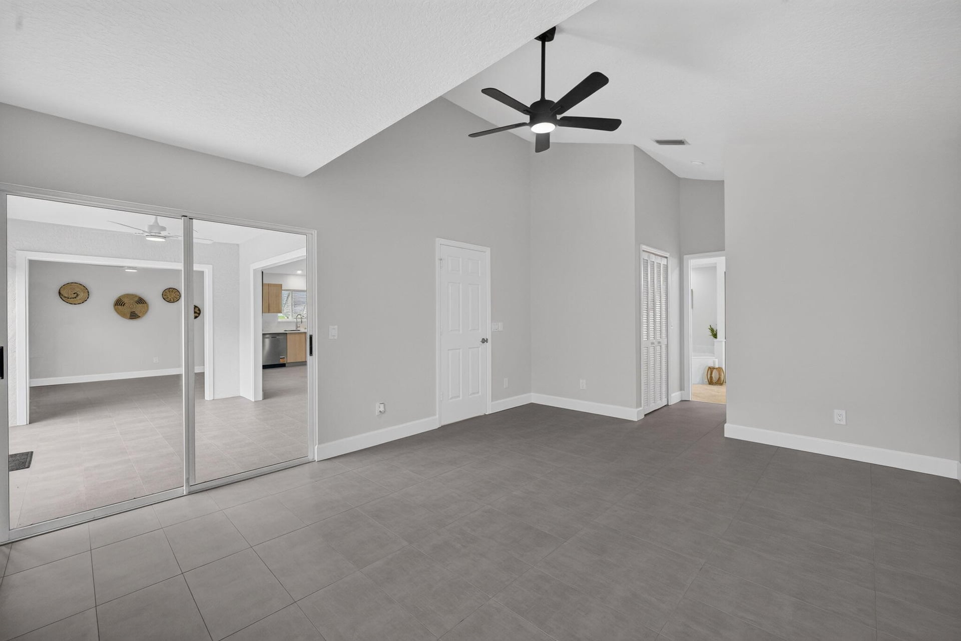 Residence photo 22