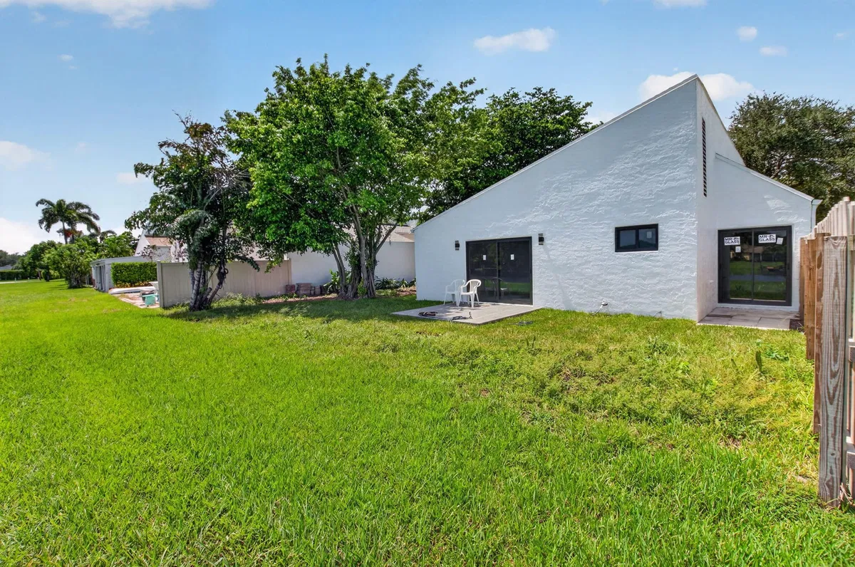  Residence photo 55