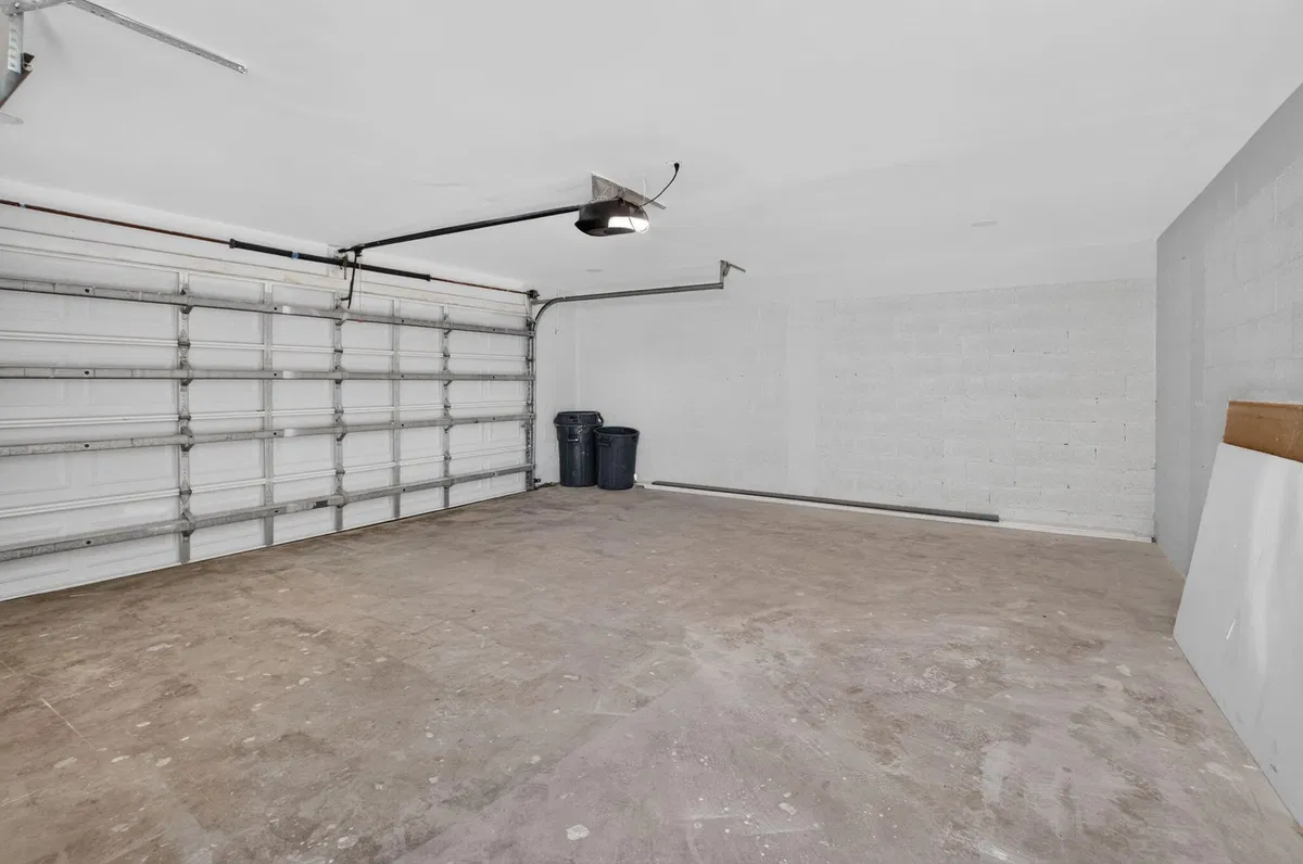  Residence photo 70
