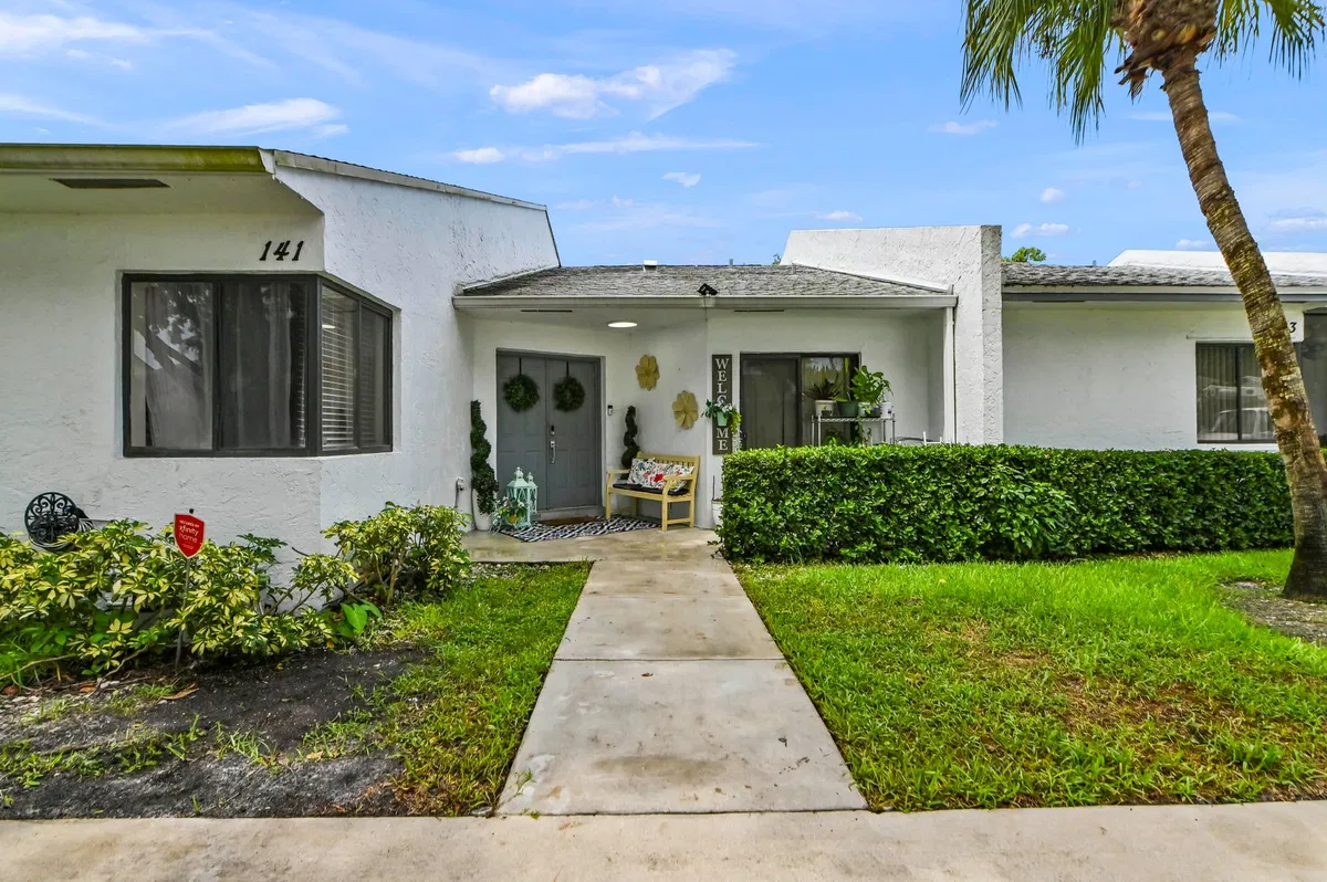 Residence photo 25