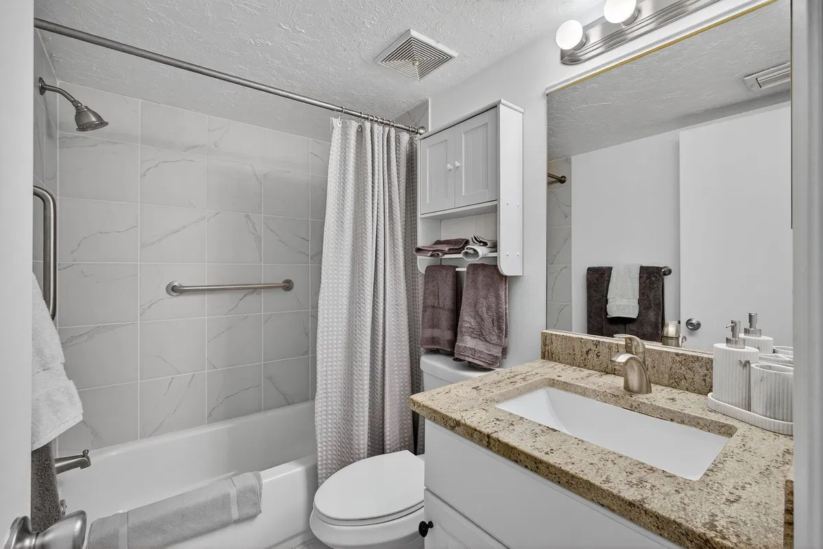Eastpointe Country Club Unit 103 photo 19