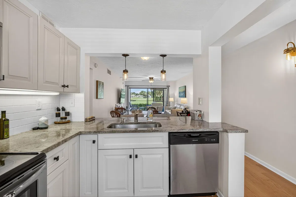 Eastpointe Country Club Unit 103 photo 31