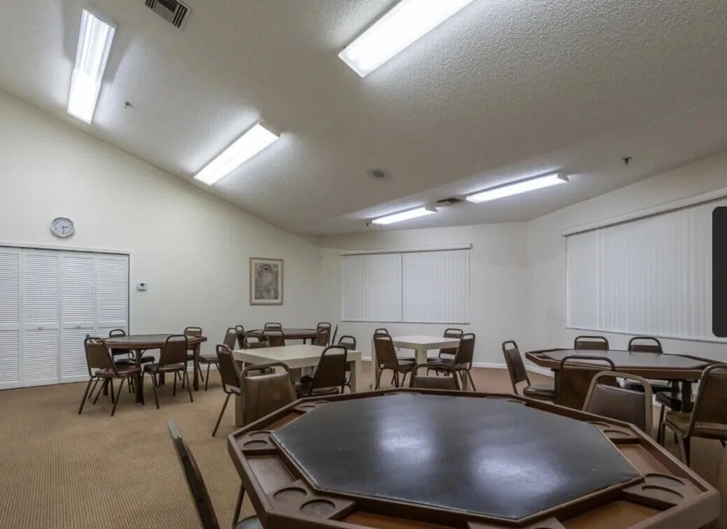 Unit 105 photo 22