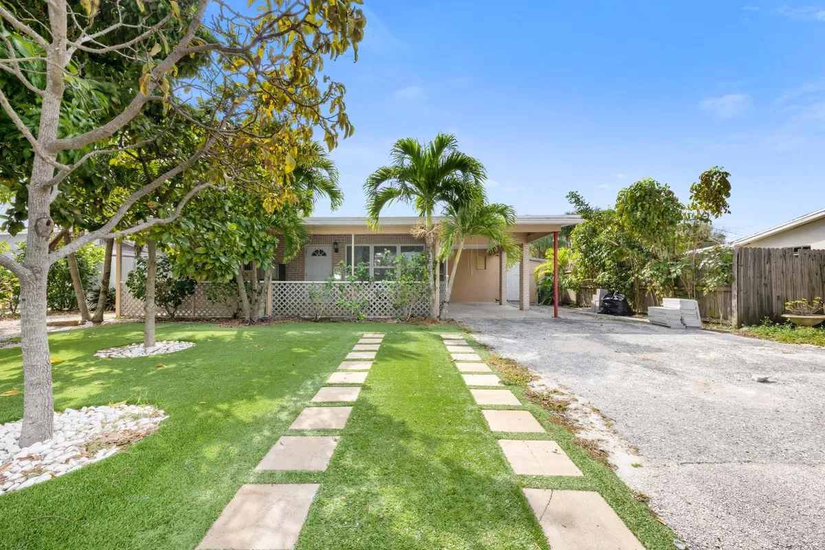 Residence photo 4