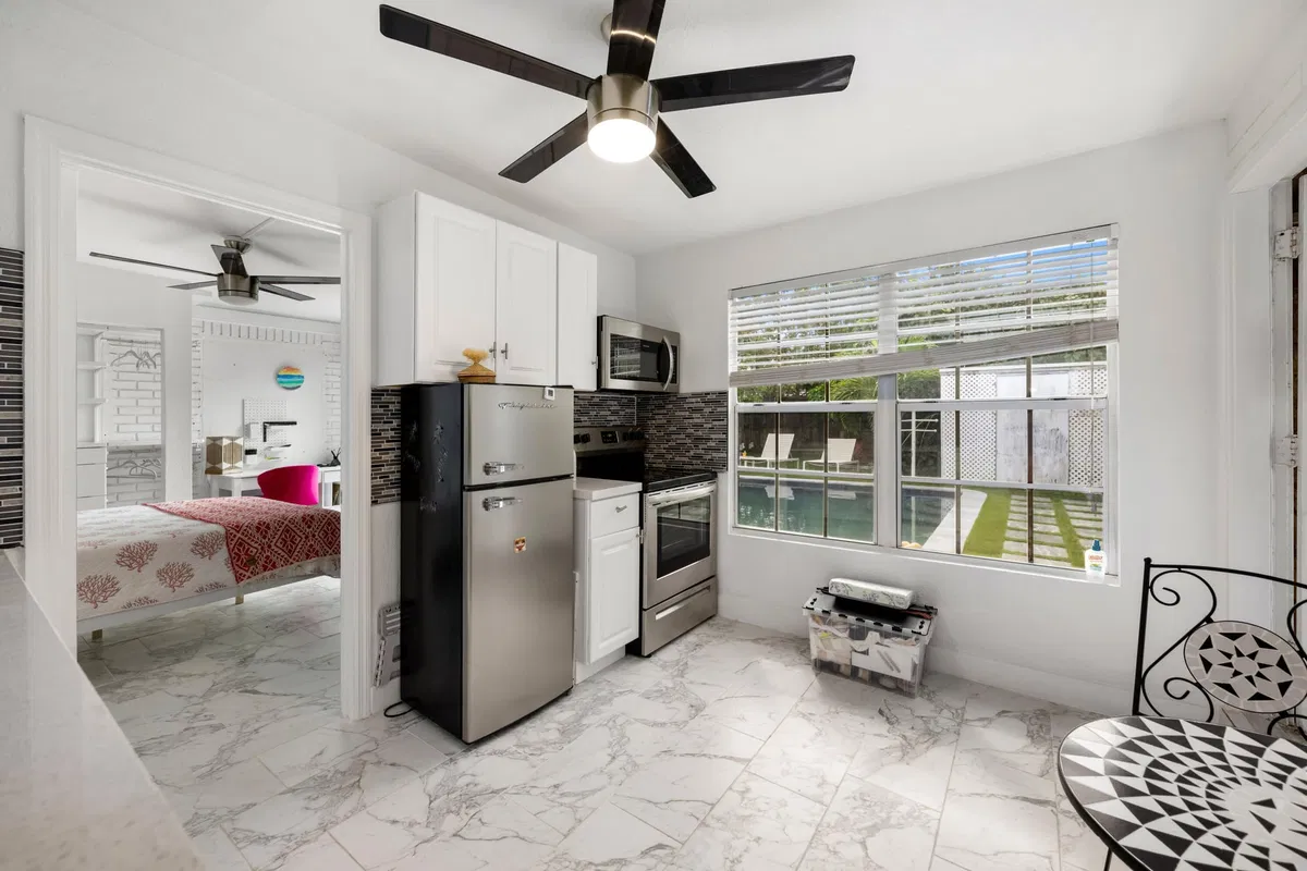 Residence photo 22