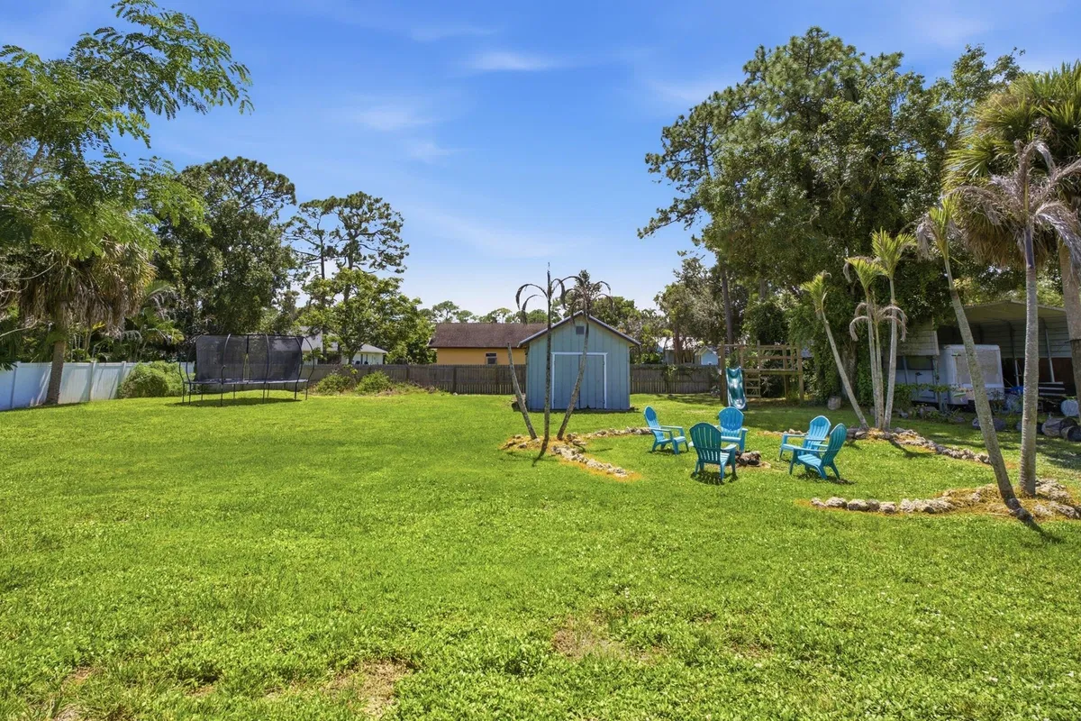  Residence photo 25