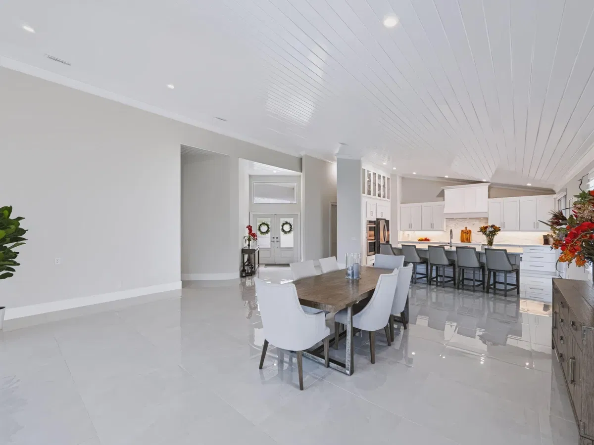 Eastpointe Country Club Residence photo 19