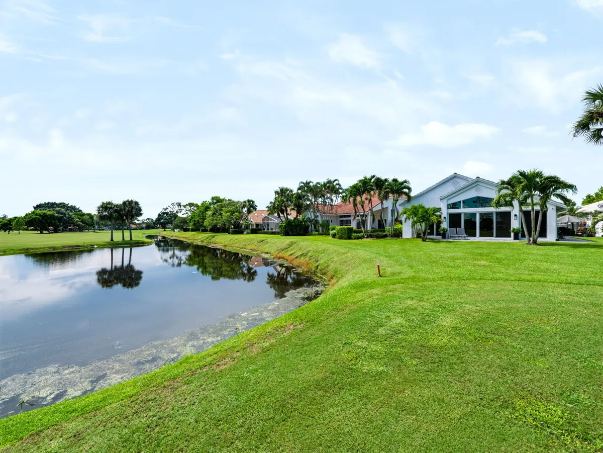 Eastpointe Country Club Residence photo 55