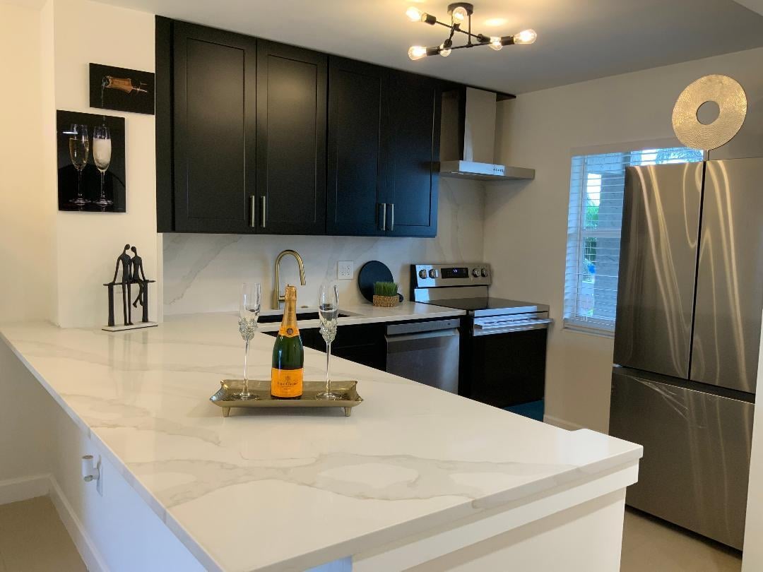  Unit 1320 photo 16