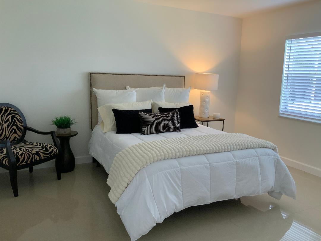  Unit 1320 photo 19